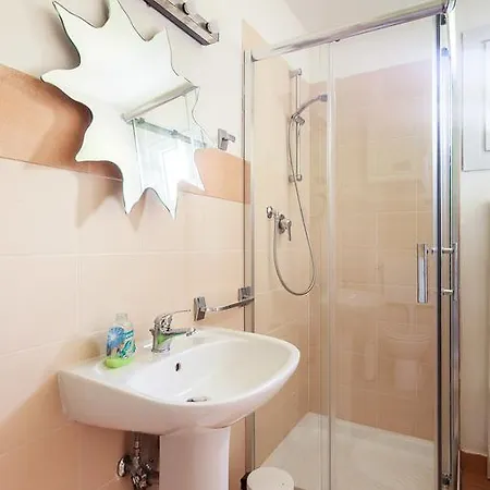 Casello A1 Modena Sud - Nido Sui Laghi San Donnino della Nizzola