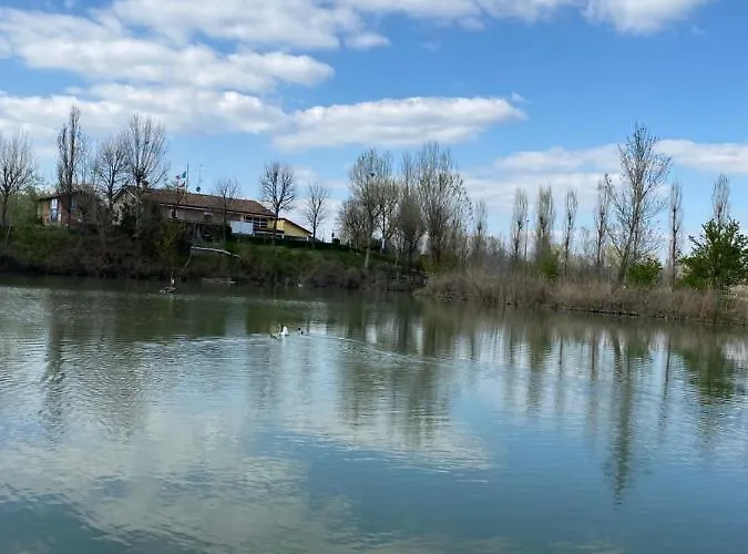 Casello A1 Modena Sud - Nido Sui Laghi Bed & Breakfast 3*